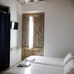 Pigal Hotel