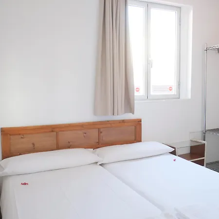Pigal Hotel *